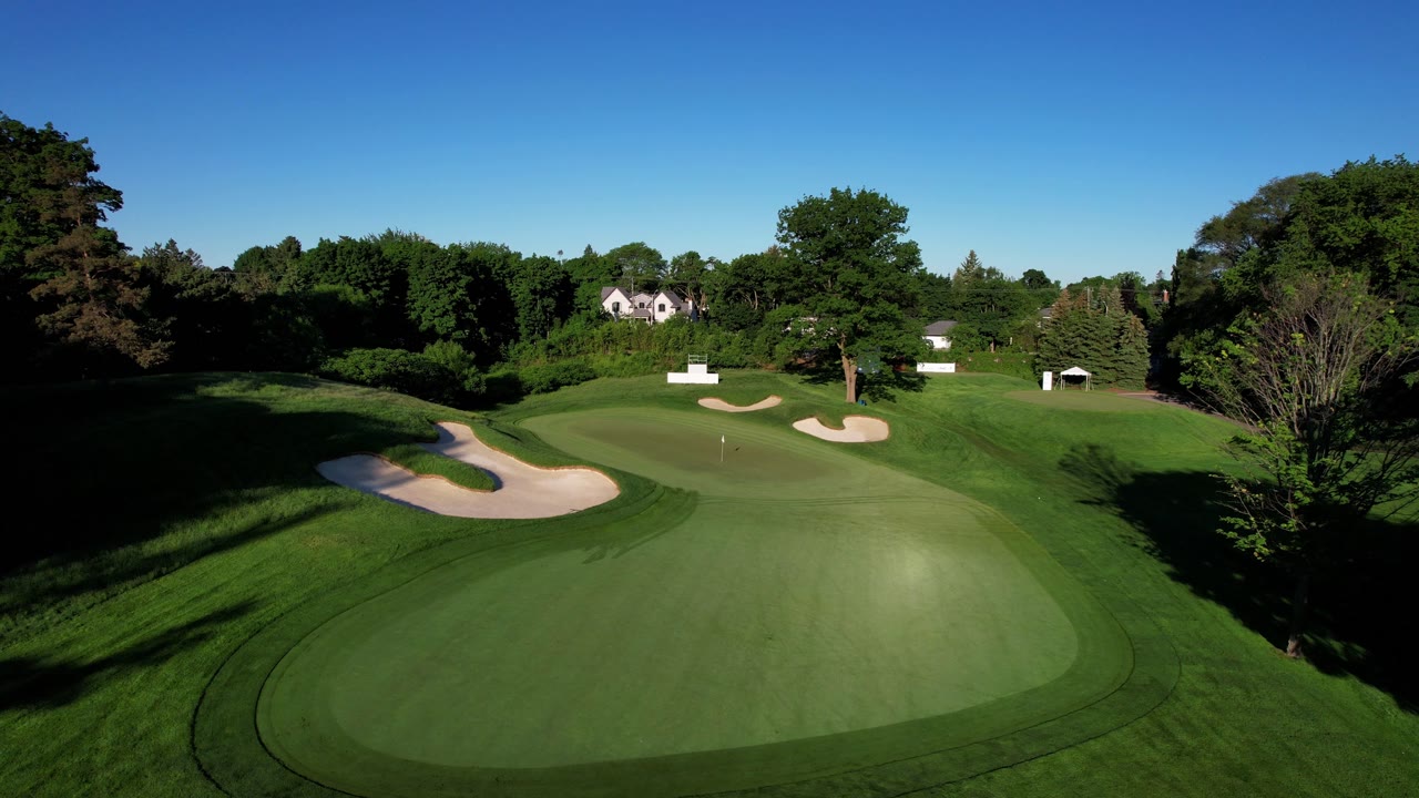 DUBLIN, OH - JUNE 02: NBA All Star Steph Curry looks over his tee shot on 5  during the Memorial Tournament practice round at Muirfield Village Golf  Club on June 2, 2021